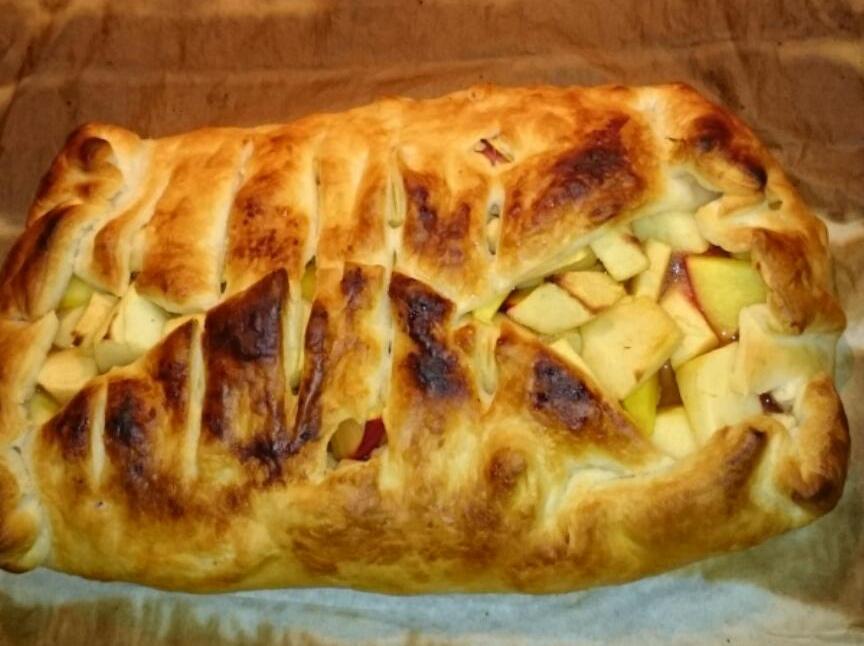 strudel con pere e marmellata